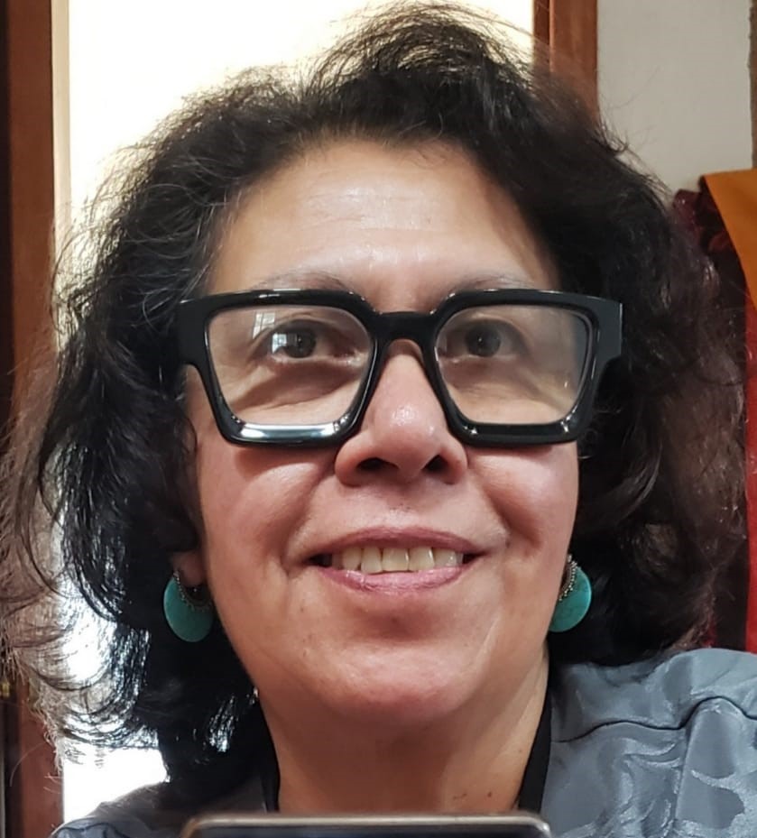 Leslie Serna